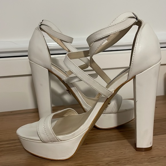 White Size 8 Windsor Smith Block Heel - Picture 3 of 3